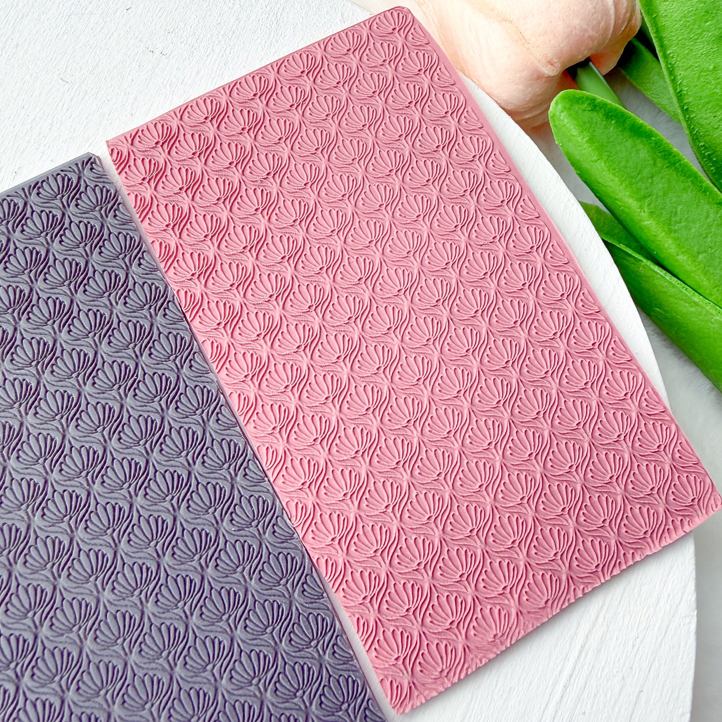 Pretty Fanned Petals Texture Mat - December 2025 Launch