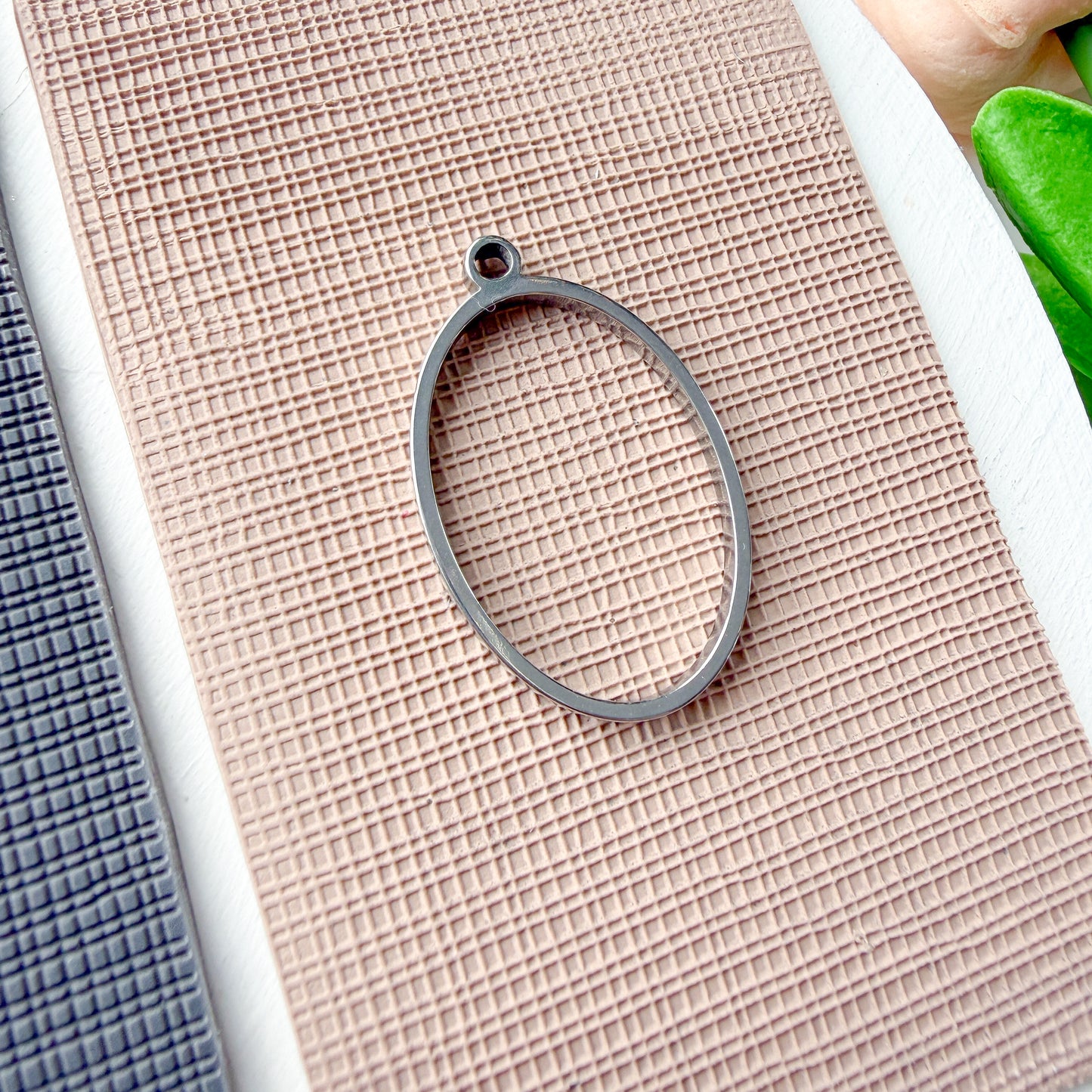 Linen Lines Texture Mat - December 2025 Launch