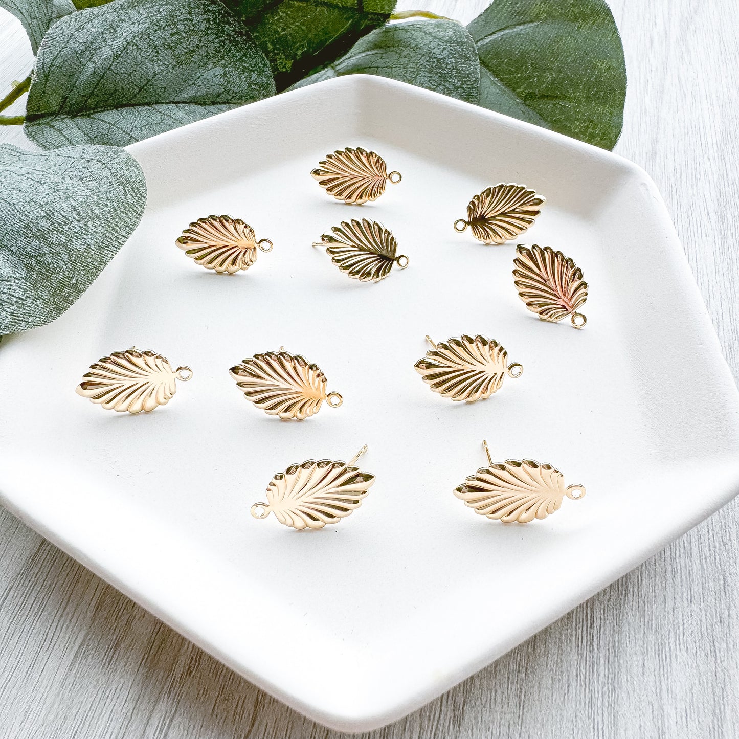 Tropical Leaf Stud Finding - (10 Pieces)