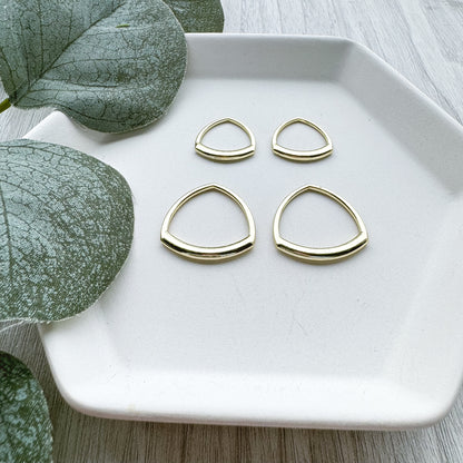 Round Thick Triangle - 10 PIECES