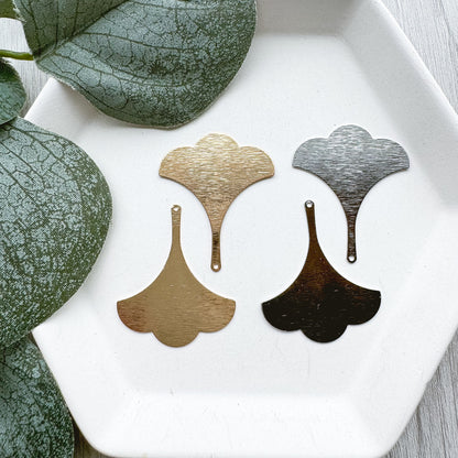 Scalloped Fan Charm - 10 PIECES - June Launch