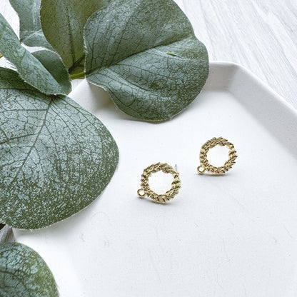 Wreath Stud Finding - 10 PIECES