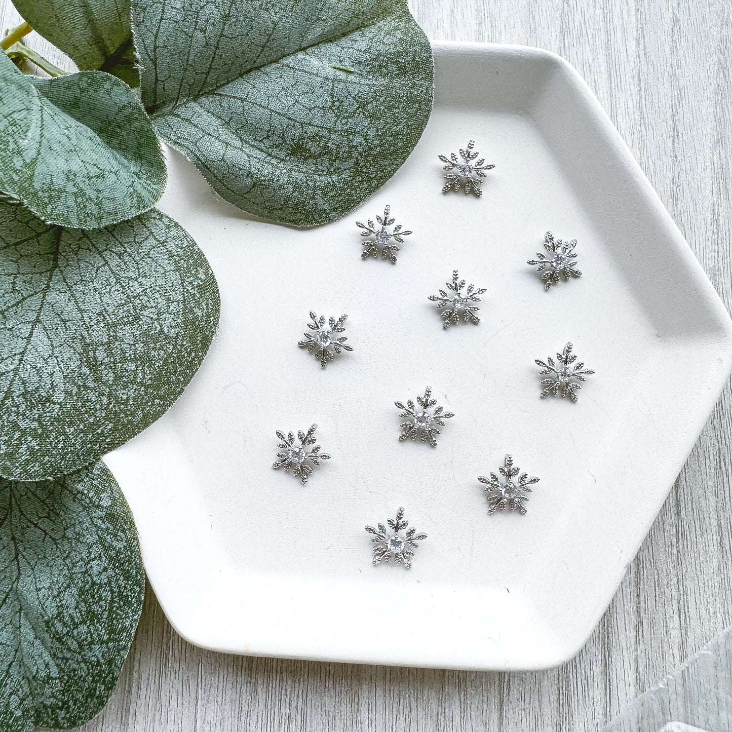 Mini Snowflake Charm - 10 PIECES