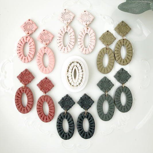 Taylor Imprint Oval Window Clay Cutter - January 2026 Launch