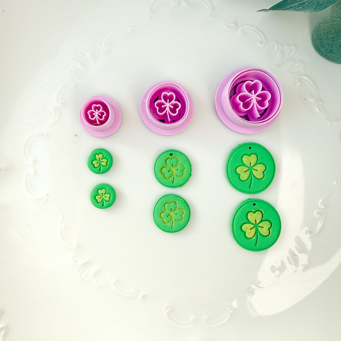 3 Leaf Clover Circle Frame Clay Cutter - January 2026 Launch