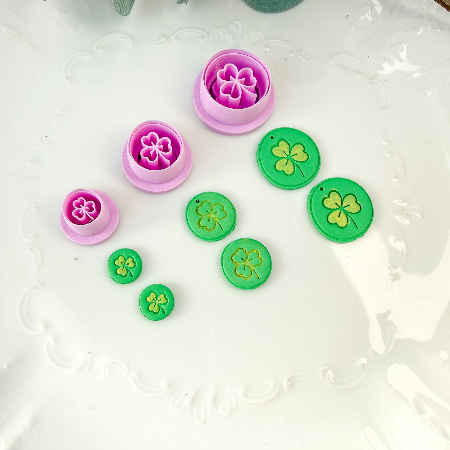3 Leaf Clover Circle Frame Clay Cutter - January 2026 Launch