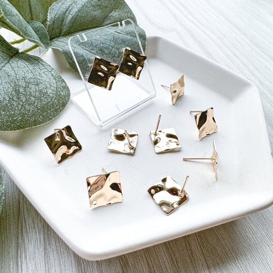 Square Diamond Crinkle Stud Finding - 10 PIECES