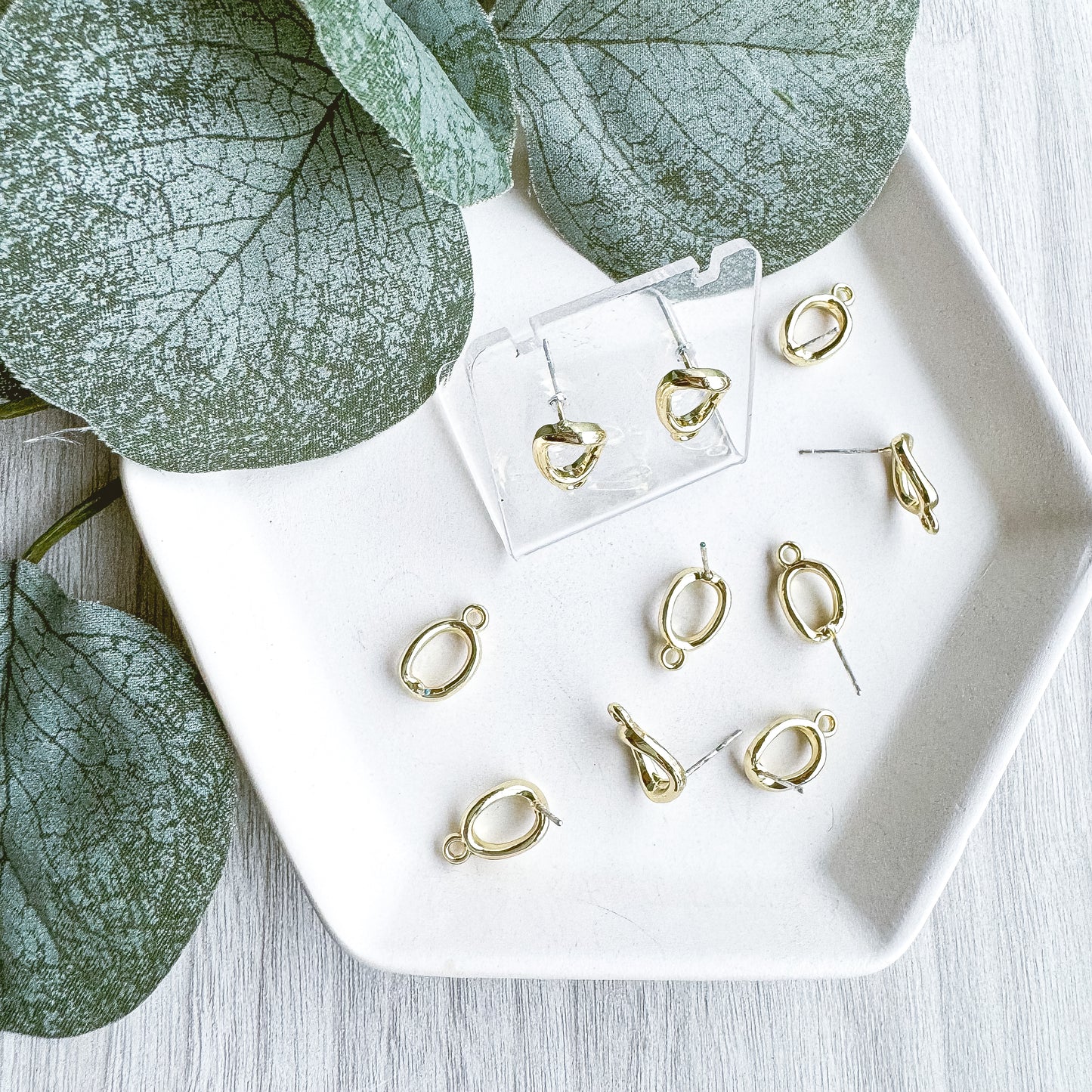 Gold Oval Stud - 10 PIECES