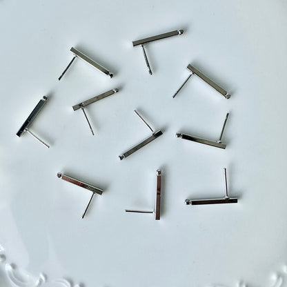 20mm Bar Stud Finding (10 pieces) - December 2023