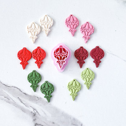 Retro Imprint Christmas Bulb Clay Cutter - September 2025 Launch