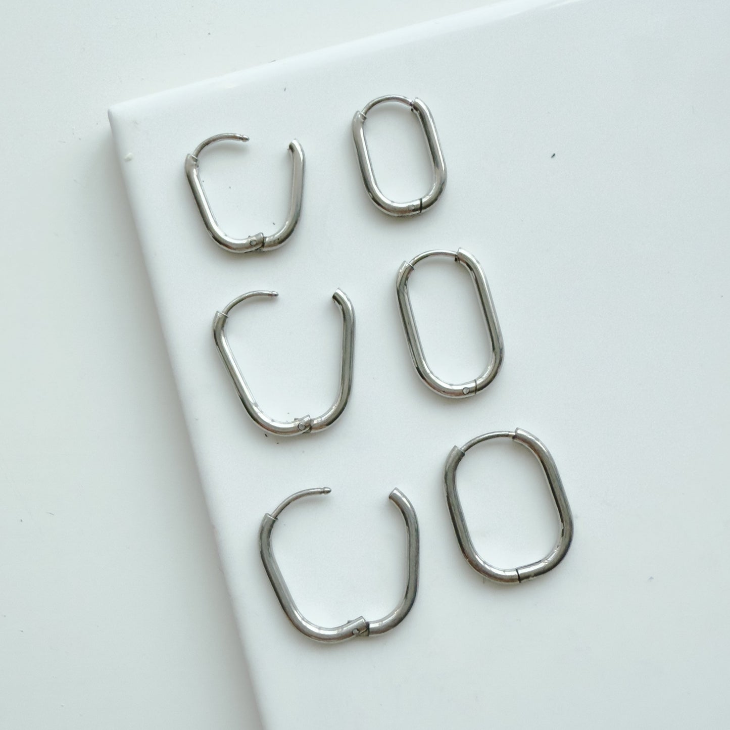 Oval Click Hoop - 10 PIECES - July 2025 Launch