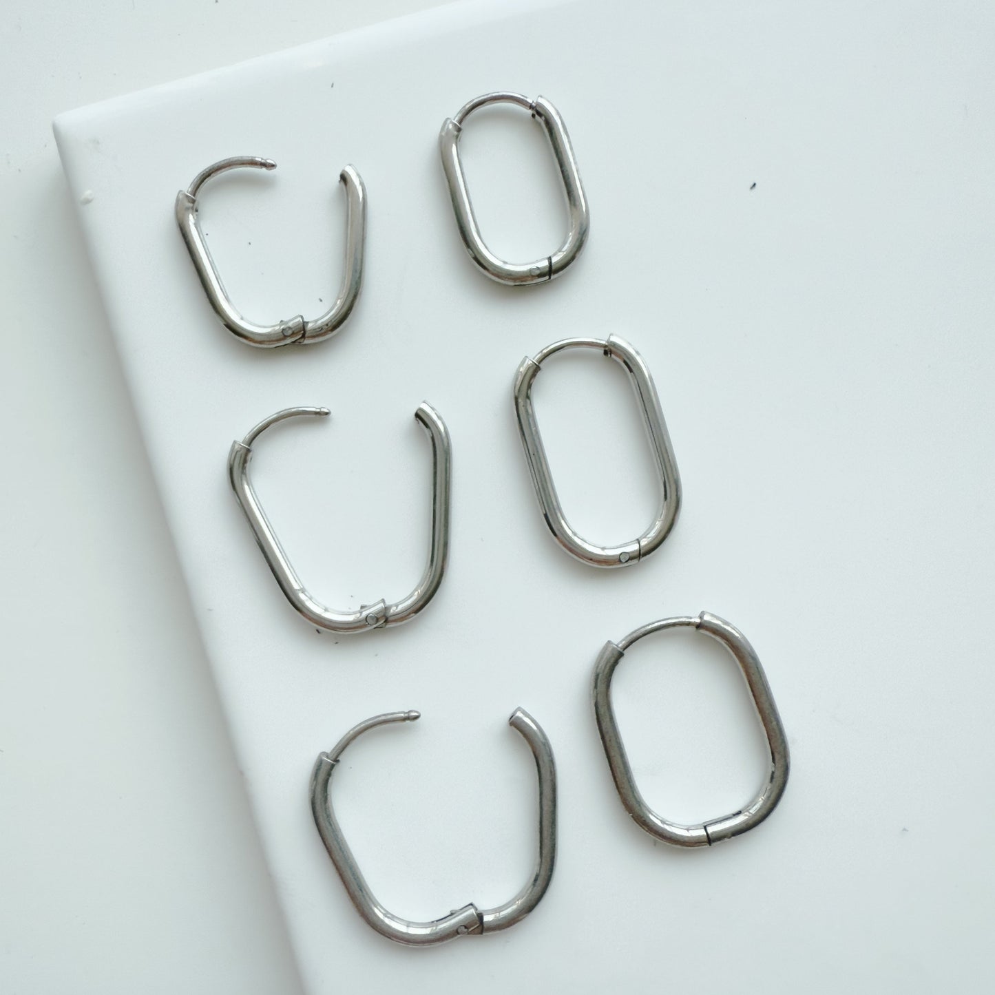 Oval Click Hoop - 10 PIECES - July 2025 Launch