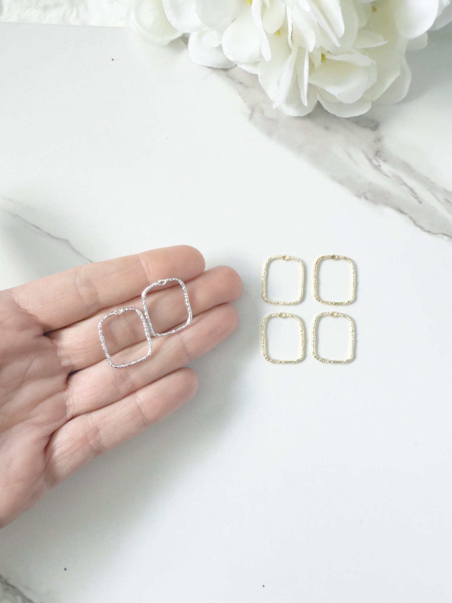 Small Hammered Rectangle Bezel Charm (10 PIECES)  - September 2025 Launch