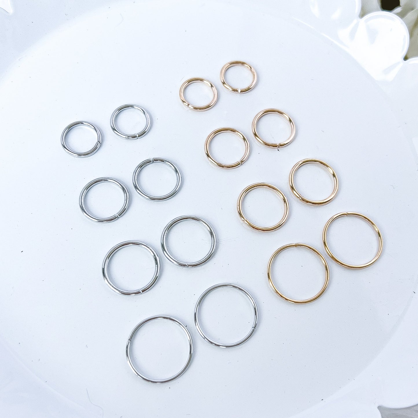 Chunky Jump Rings - 50 Pieces - June 2024