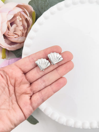 Sea Shell Stud Finding - 10 PIECES - June Launch