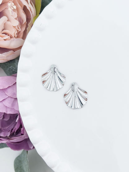 Scalloped Charm - 10 PIECES - June Launch