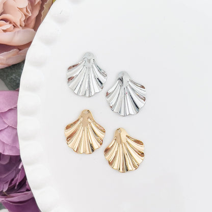 Scalloped Charm - 10 PIECES - June Launch