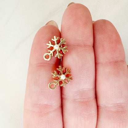 Snowflake Stud Finding - 10 PIECES - OCTOBER LAUNCH