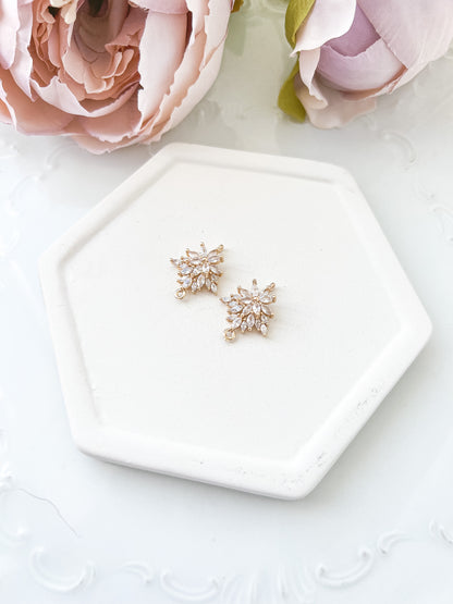 Floral Burst Connector (10 PIECES) - March Launch