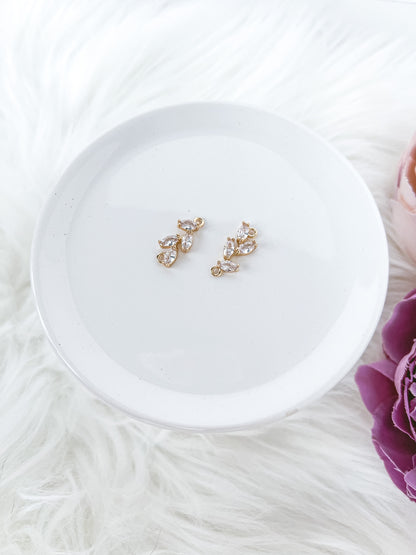 CZ Leaf Vine Connector - 10 PIECES - March Launch