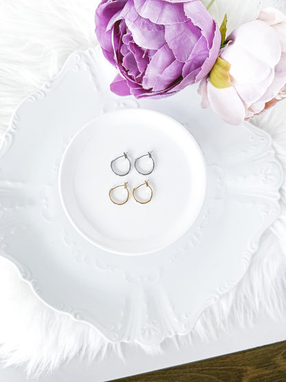 Classic Huggies - 10 PIECES - March Launch