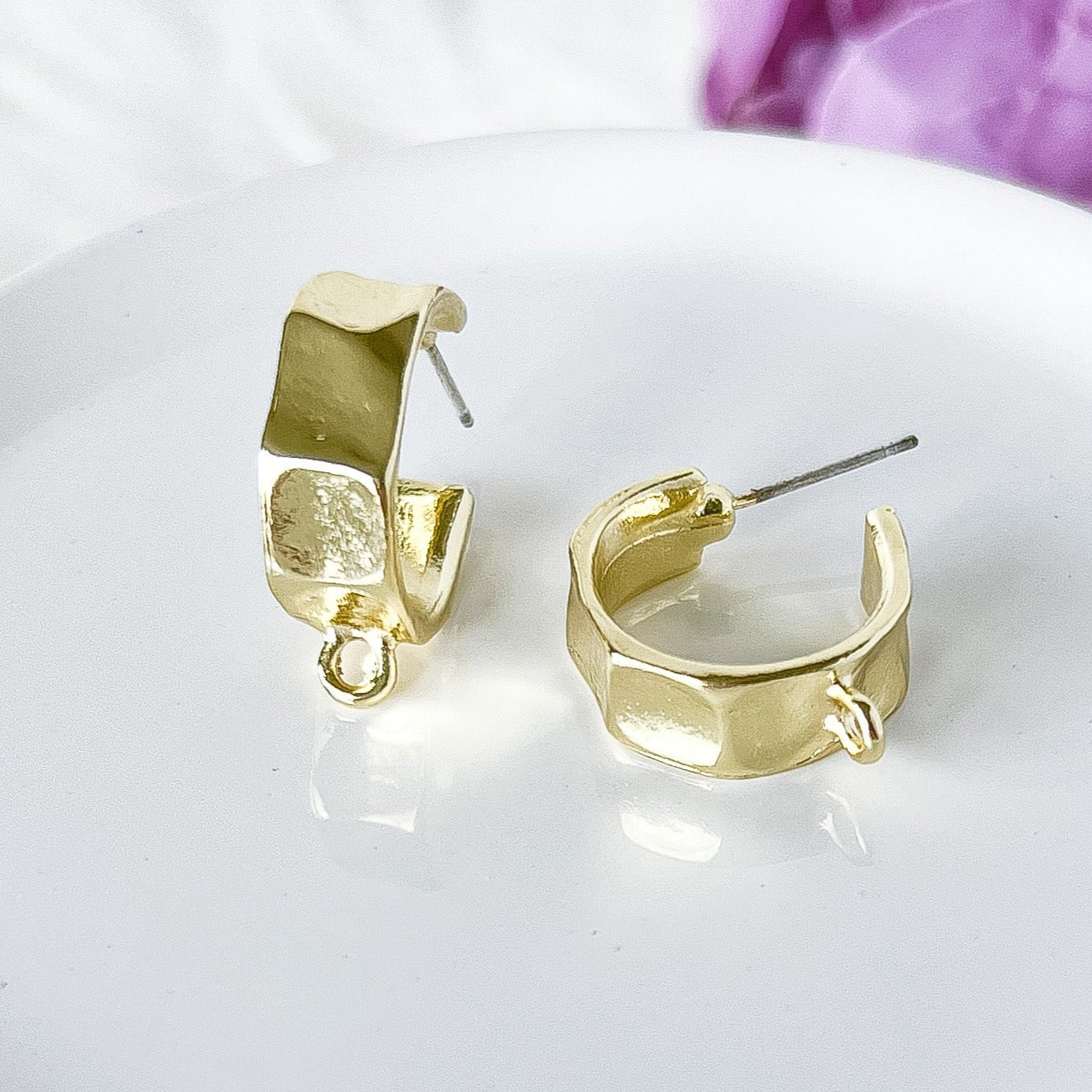 Geometric Hoop Stud Finding - 10 PIECES - March Launch