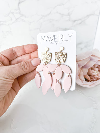 3 Petal Dangle Cutter (2 Pieces) - March Launch