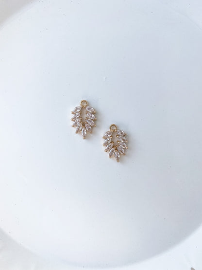 Vintage Embellished Gem Charm - 10 PIECES