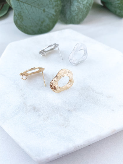 Hammered Open Oval Stud Finding - 10 PIECES