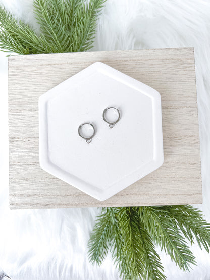 Click Hoop Stud Finding - 10 PIECES