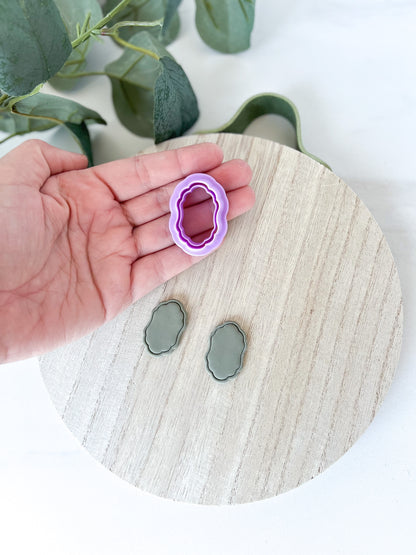 Genevieve Imprint Floral Frame Cutter