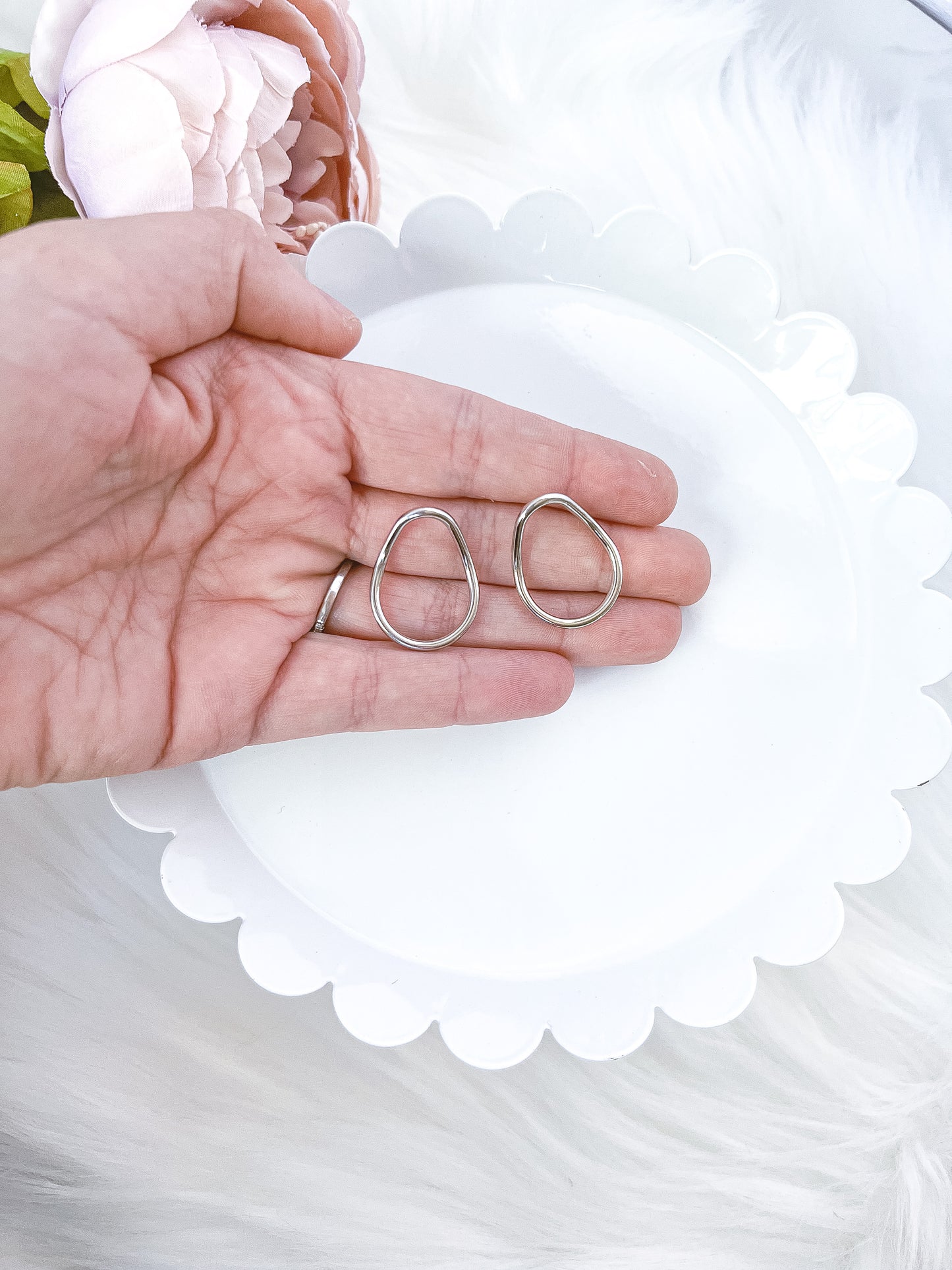 Warped Oval Bezel Silver - 10 PIECES