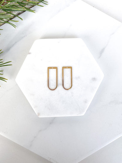 D Shape Charm - 10 pieces