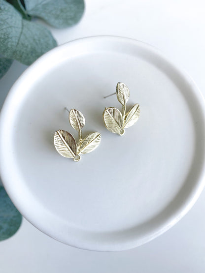 Leaf Stem Gold Stud Finding - 10 Pieces