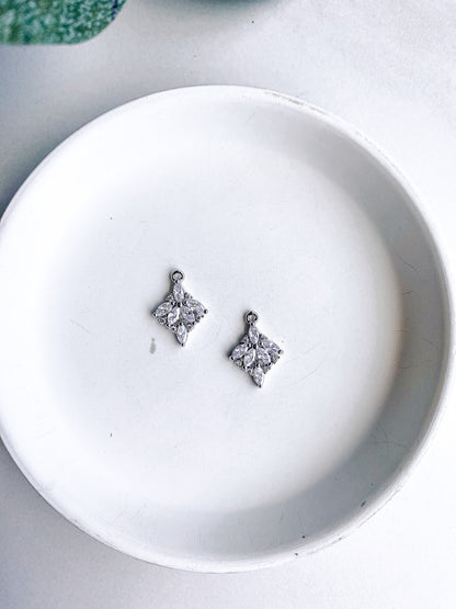 Multi Gem Charm - 10 PIECES