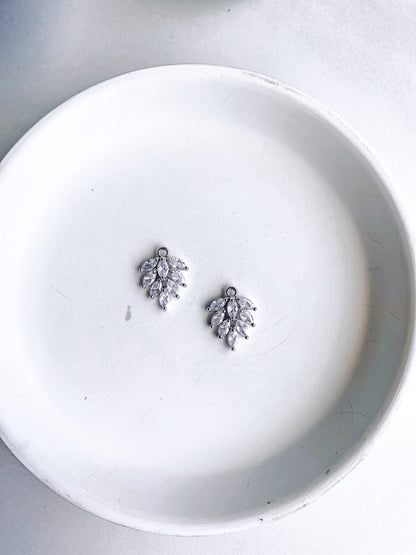 Vintage Diamond Charm - 10 PIECES
