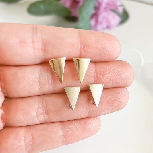 18K Triangle Stud Finding - 10 PIECES